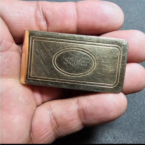 Vintage Gold Tone Money Clip Engraved "SKYLAR" 2" × 1" Unbranded - Picture 1 of 8